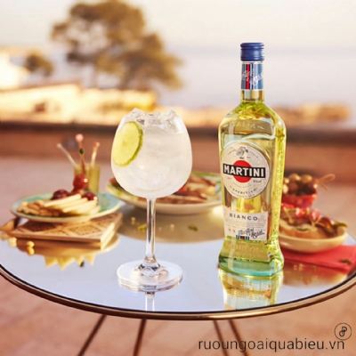 Rượu Martini Bianco